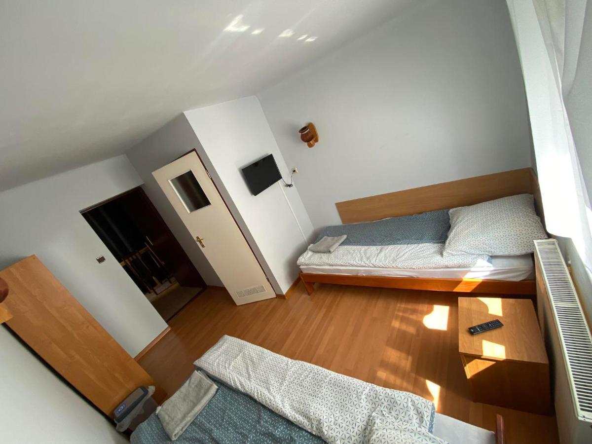 Hostel "U Jedrusia" Zarebow Exteriér fotografie